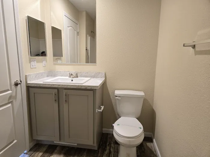 Riviera Mobile Home Community Picture 8