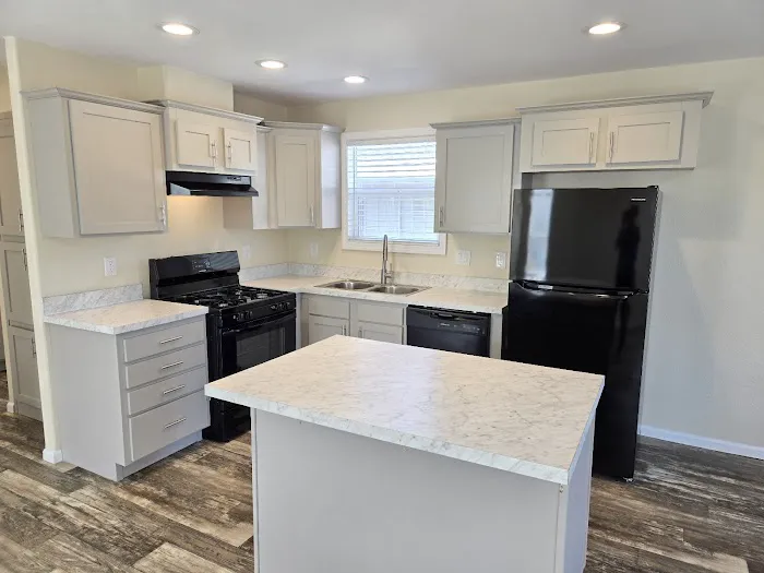 Riviera Mobile Home Community Picture 9