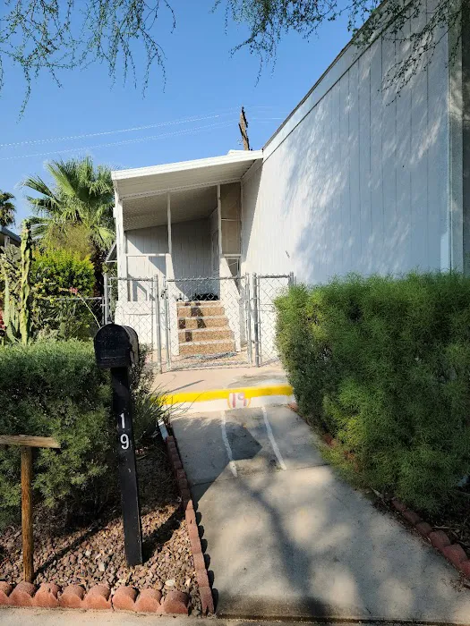 Palm Grove mobile park Picture 10