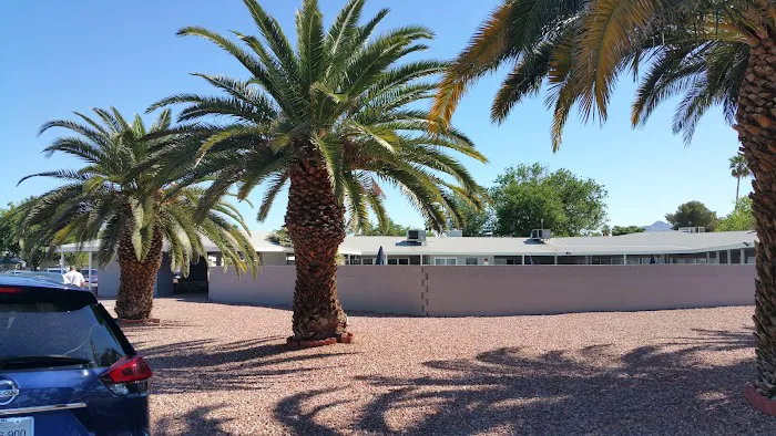 Palm Grove mobile park Picture 4