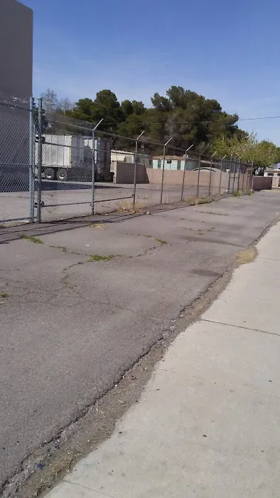 Whispering Sands Mobile Home Park Picture 2