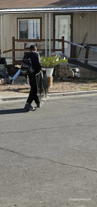 La Villa Mobile Home Park Picture 1