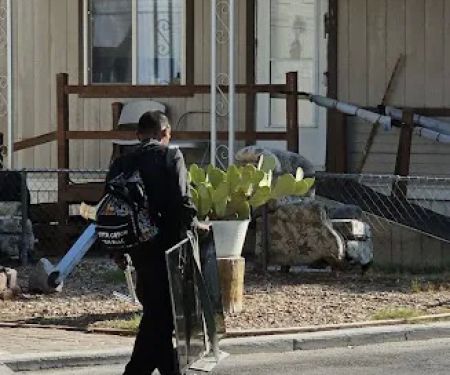 La Villa Mobile Home Park