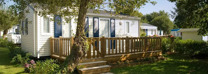 La Villa Mobile Home Park Picture 4