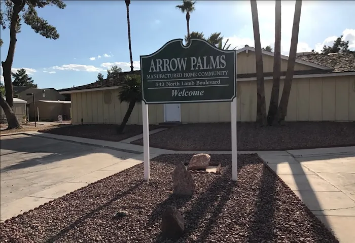 Arrow Palms Mobile Home Park Picture 3