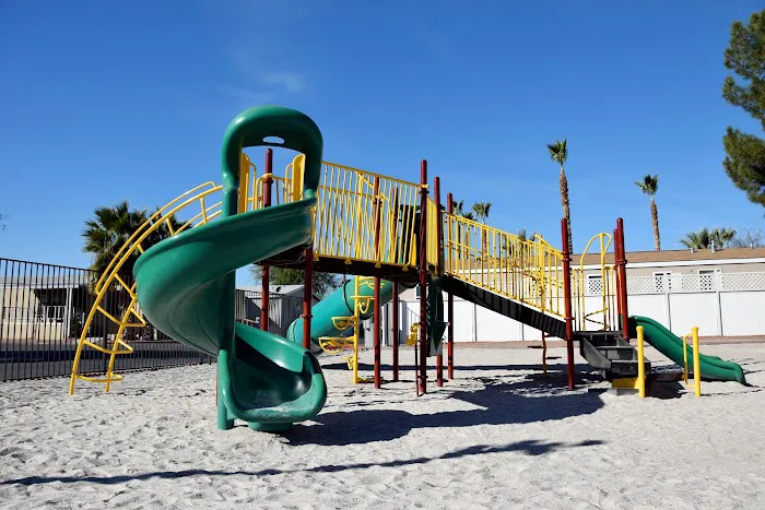 Millennium Estates Manufactured Home Community Picture 2