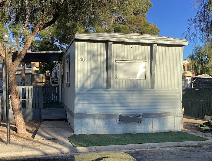 AAA Mobile Home Park Picture 1