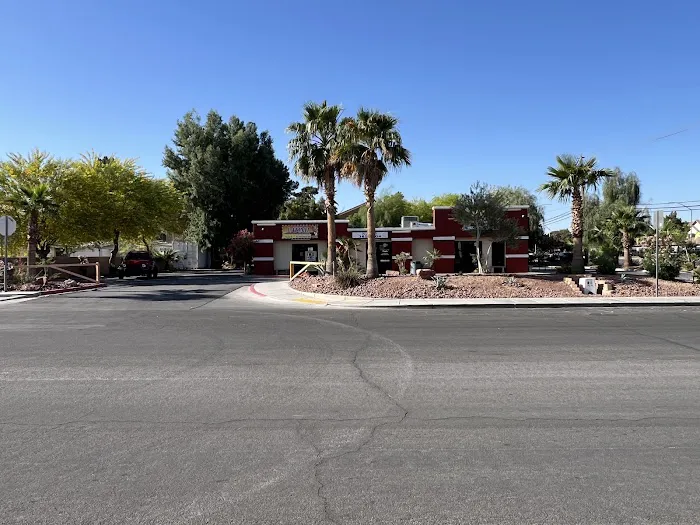 Desert Mobile Home Park Picture 1