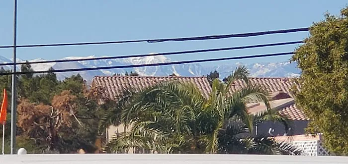 Desert Mobile Home Park Picture 7