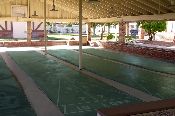 Three Crowns Manufactured Home Community Picture 3