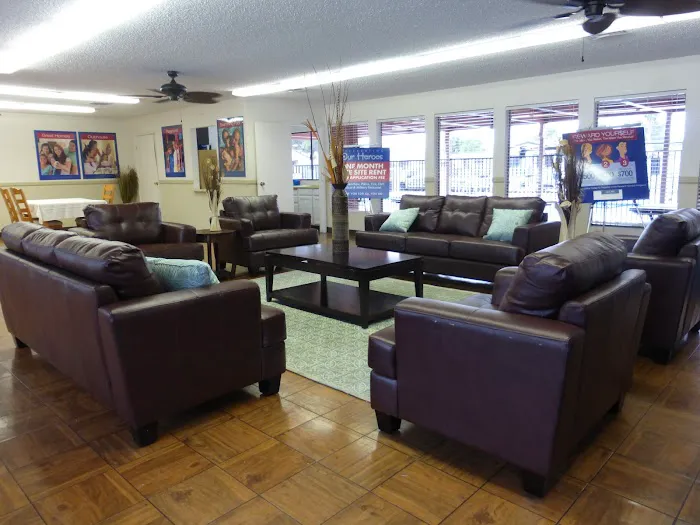 Sunrise Oaks Manufactured Home Community Picture 2