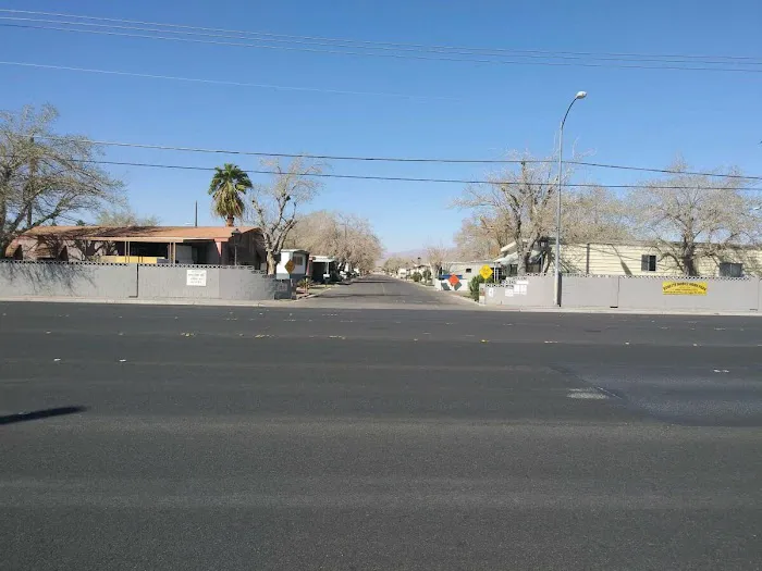 Bobette Mobile Home Park Picture 7