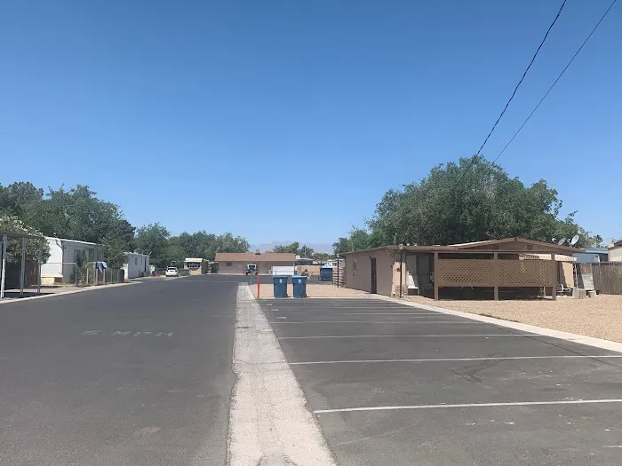 Walnut Family Mobile Home Park Picture 7