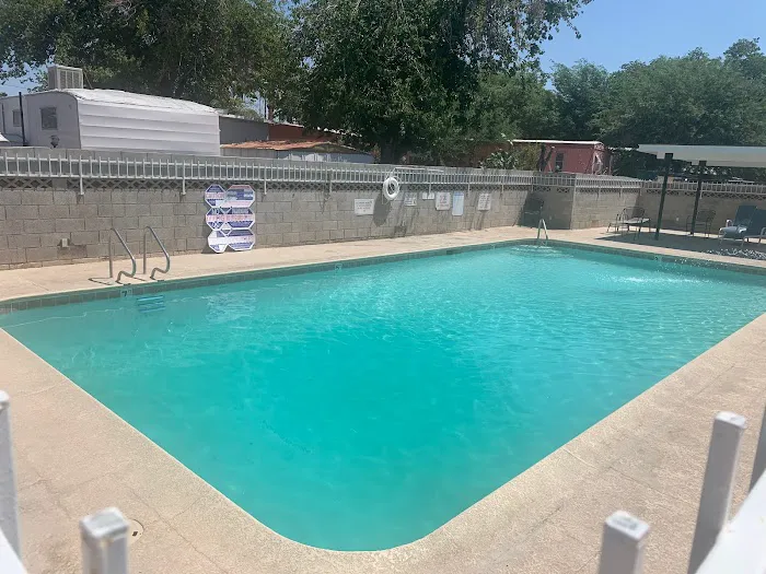 Walnut Family Mobile Home Park Picture 4