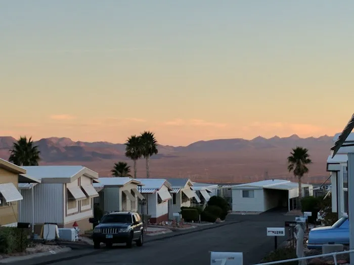 Gingerwood Mobile Park Picture 4