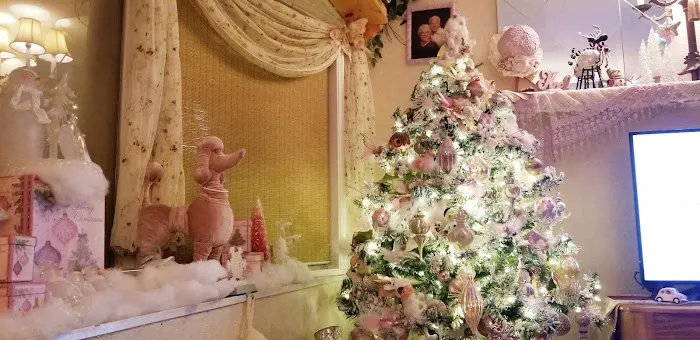 Moore's Mobile Home Park Picture 6