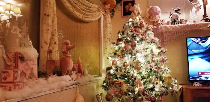 Moore's Mobile Home Park Picture 8