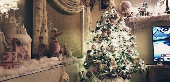 Moore's Mobile Home Park Picture 2