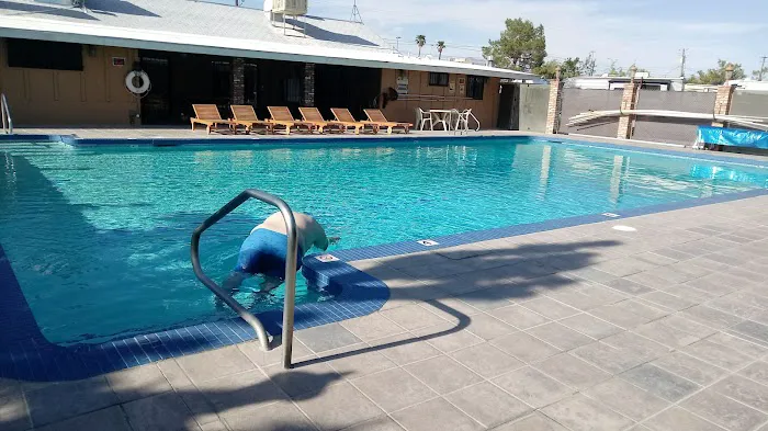 Hitchin' Post RV Park & Motel Picture 4