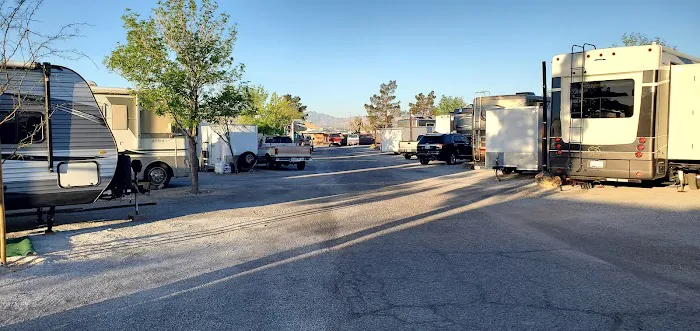 Hitchin' Post RV Park & Motel Picture 3