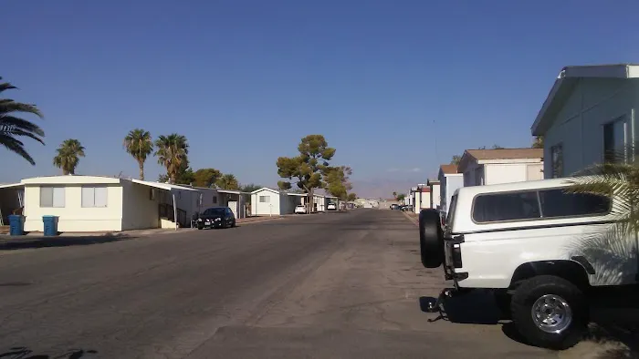 Storeyville Mobile Home Resort Picture 6