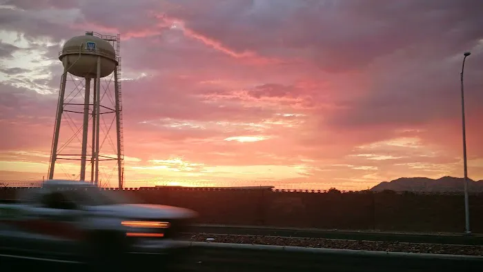 Desert Winds Mobile Home Park Picture 9