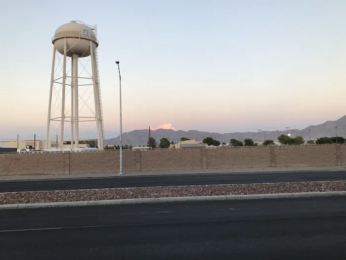 Desert Winds Mobile Home Park Picture 10