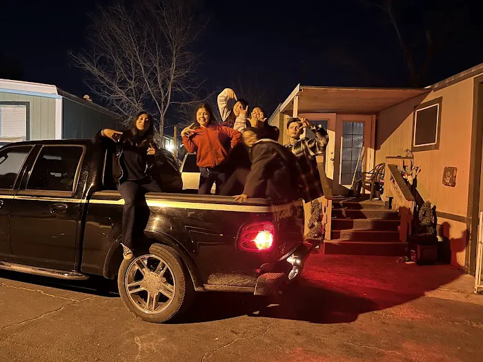 Desert Winds Mobile Home Park Picture 2