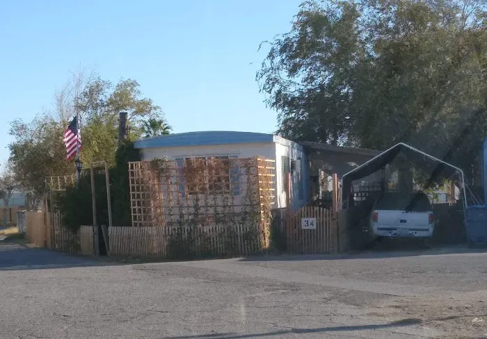 BlueBird Mobile Home Park Picture 2