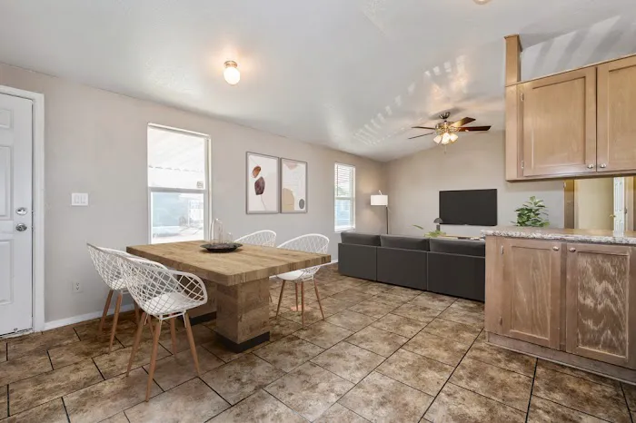 Sunset Mobile Home Park Picture 9