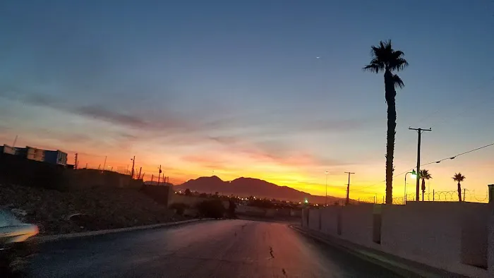 Aloha Vegas Community Picture 1