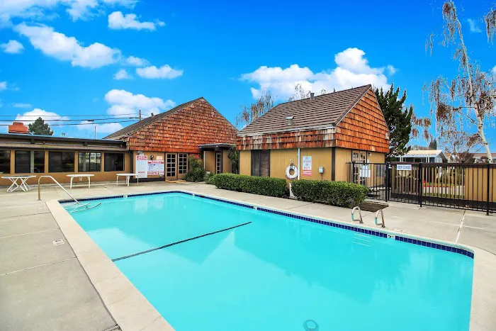 Mountain Springs Mobile Home Park Picture 7