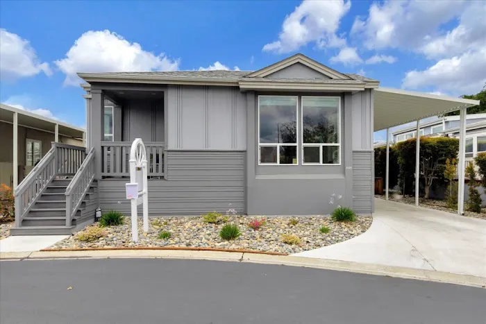 Chateau La Salle Picture 8