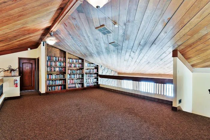 Chateau La Salle Picture 5