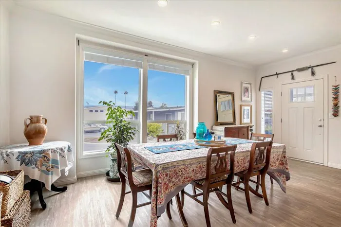 Chateau La Salle Picture 3