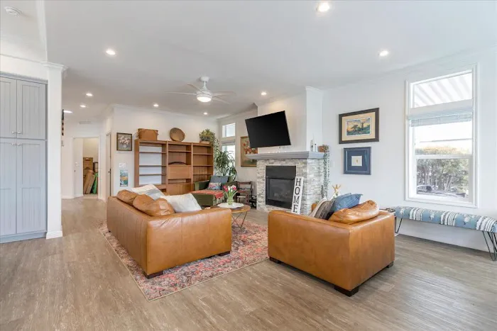 Chateau La Salle Picture 9