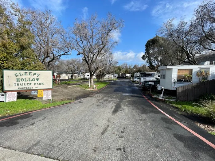 Sleepy Hollow Trailer Park Picture 8