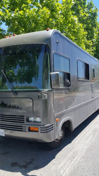 Sleepy Hollow Trailer Park Picture 6