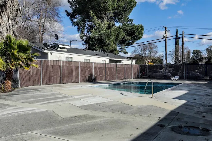 Caribbee's Mobile Home Park Picture 7