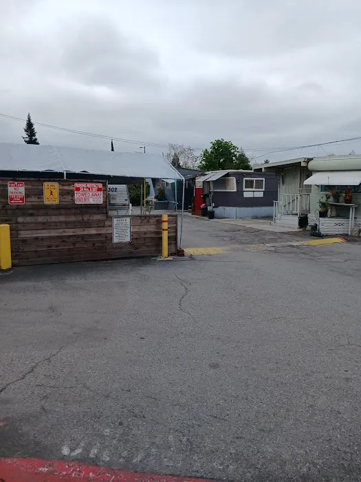 San Jose Trailer Park Picture 4