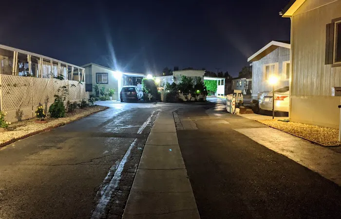 South Bay Mobile Home Park Picture 2