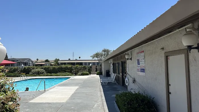 Whispering Hills Mobile Home Picture 2