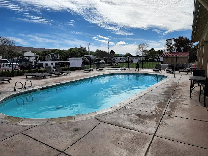 Coyote Valley RV Resort Picture 5