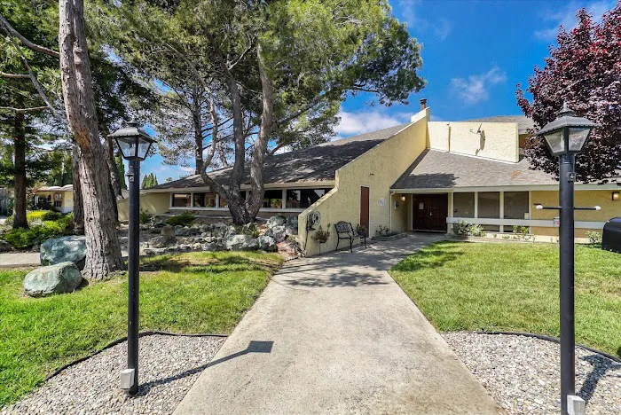 Oak Crest Estates Picture 1
