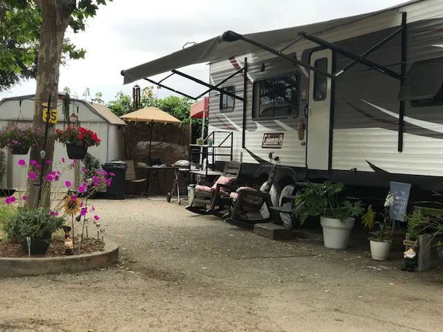 Parkway Lakes RV Park Picture 4