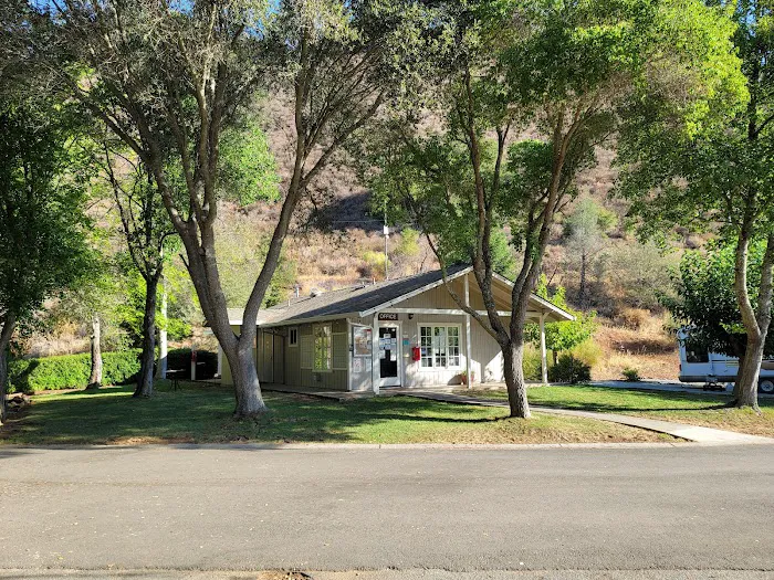 Uvas Pines RV Park Picture 1