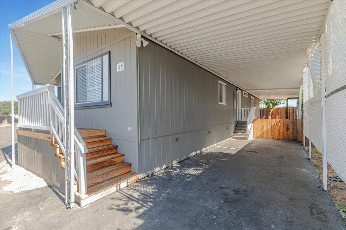 El Dorado Mobile Home Park Picture 5