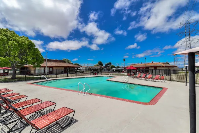 Southlake Mobile Home Community Picture 2