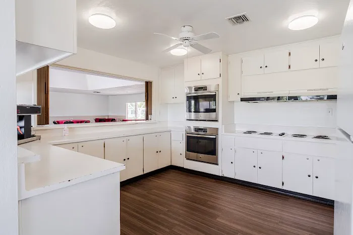 Southlake Mobile Home Community Picture 6