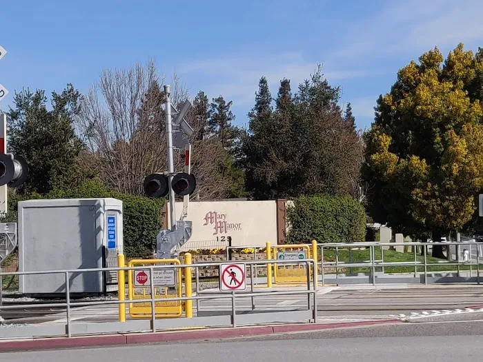 Mary Manor Estates Picture 6